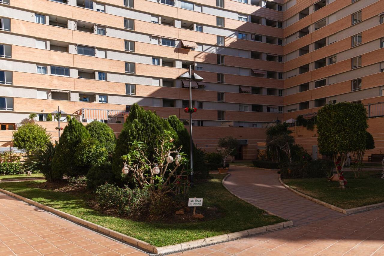 Precioso Apartamento En Maria Zambrano Malaga Luaran gambar